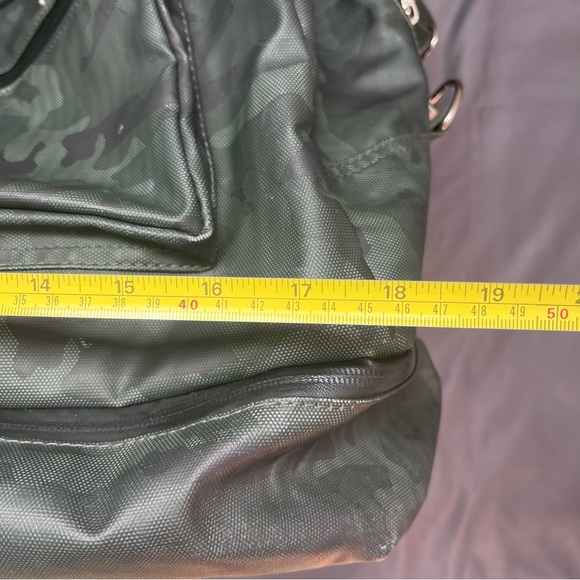 Duchamp London Duffel Bag Green Camouflage Travel Carry On Men Accessory Weekend - Picture 15 of 16